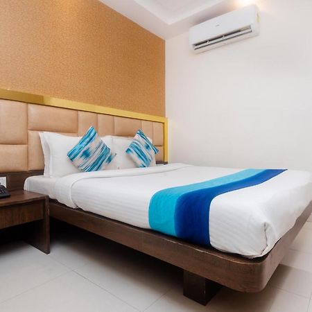 Hotel Prime Residency Mumbai Bagian luar foto