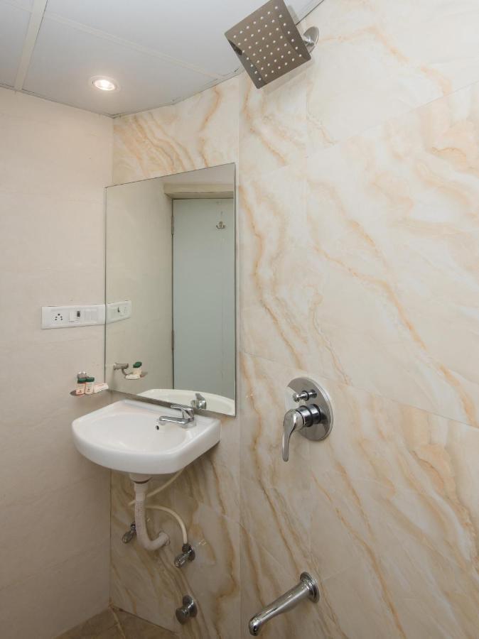Hotel Prime Residency Mumbai Bagian luar foto